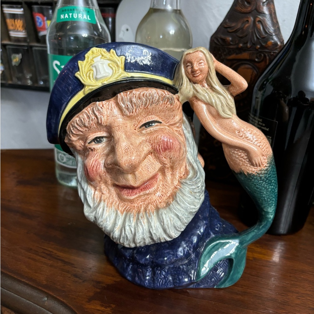 Royal Doulton Brand character jug large 7.5in #D6551